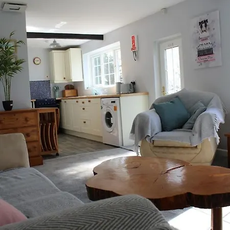Cozy Country With Beautiful Rural Views Newquay (Cornwall)